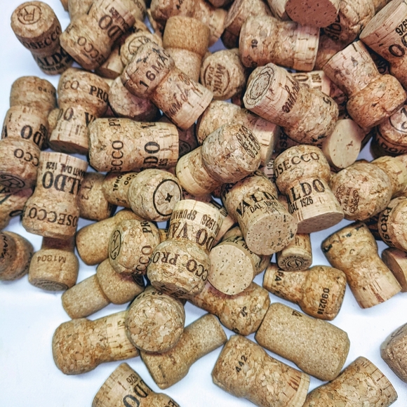 50 Champagne Corks for crafts - Picture 3 of 4